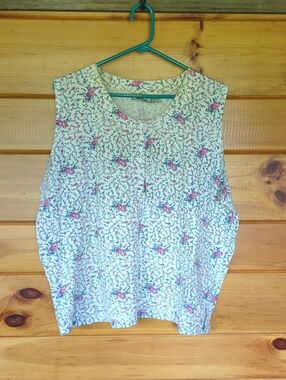 Bizzit Vintage Sleeveless Cream Floral Print Women’s Top